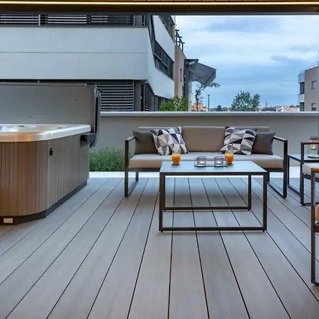 Apartment Luxury Marastina With Jacuzzi & Pool *