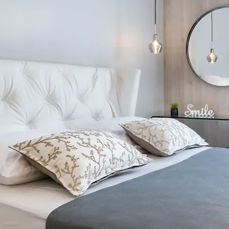 Luxury Marastina With Jacuzzi & Pool Apartment Zadar